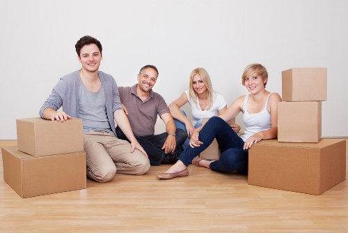 Packing and loading support for a local removal van service